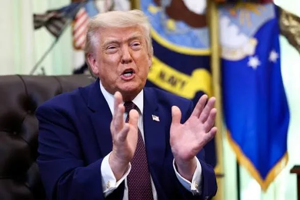 Após ofensivas militares, Trump afirma que Irã pagará preço alto por rejeitar acordo