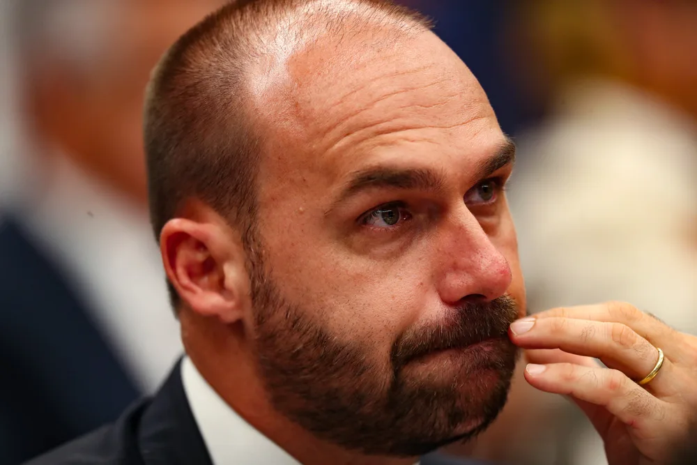 STF decide futuro de Eduardo Bolsonaro em caso de coação internacional