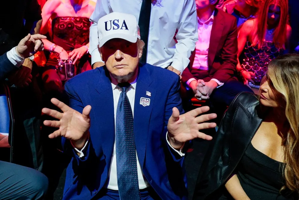 Trump afirma que navios já circulam em Ormuz após acordo com Irã