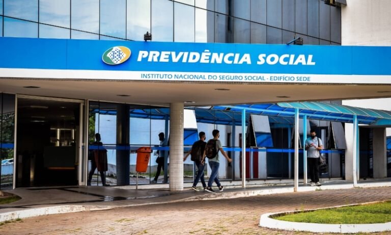 Justiça bloqueia R$ 119 milhões de investigados por fraude contra INSS