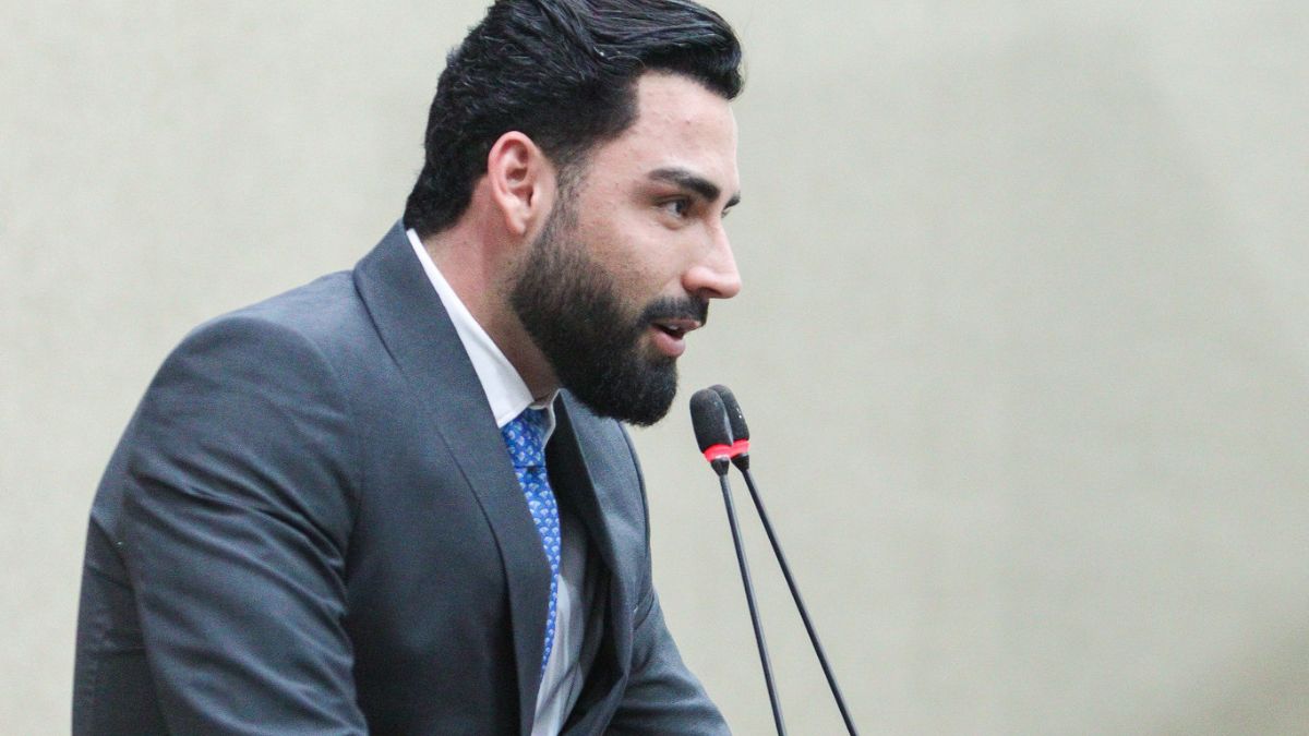 Falta de mediadores para crianças com TEA na rede de ensino prejudica famílias e profissionais